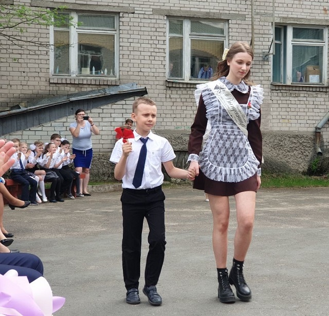 Когда уйдем со школьного двора… Когда уйдем со школьного двора…