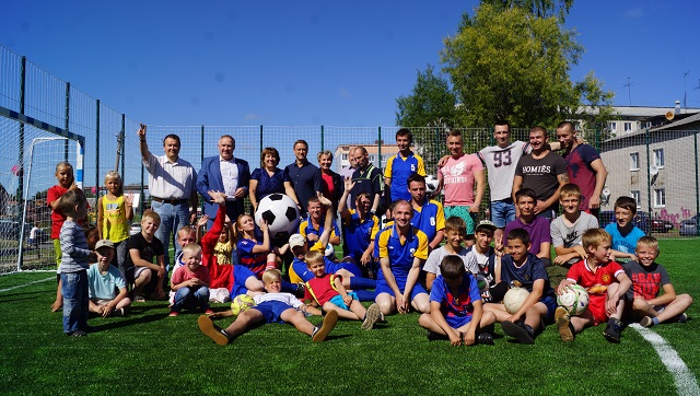 В деревне Новинки появится новое футбольное поле с универсальным покрытием и новый котел в котельной