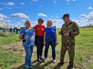 Нам память досталась в наследство