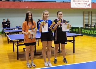 Карина Кочнева — бронзовый призёр открытого первенства ДДЮТ по настольному теннису