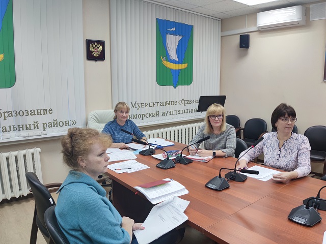 Рабочее совещание с финансистами и бухгалтерами поселений Рабочее совещание с финансистами и бухгалтерами поселений