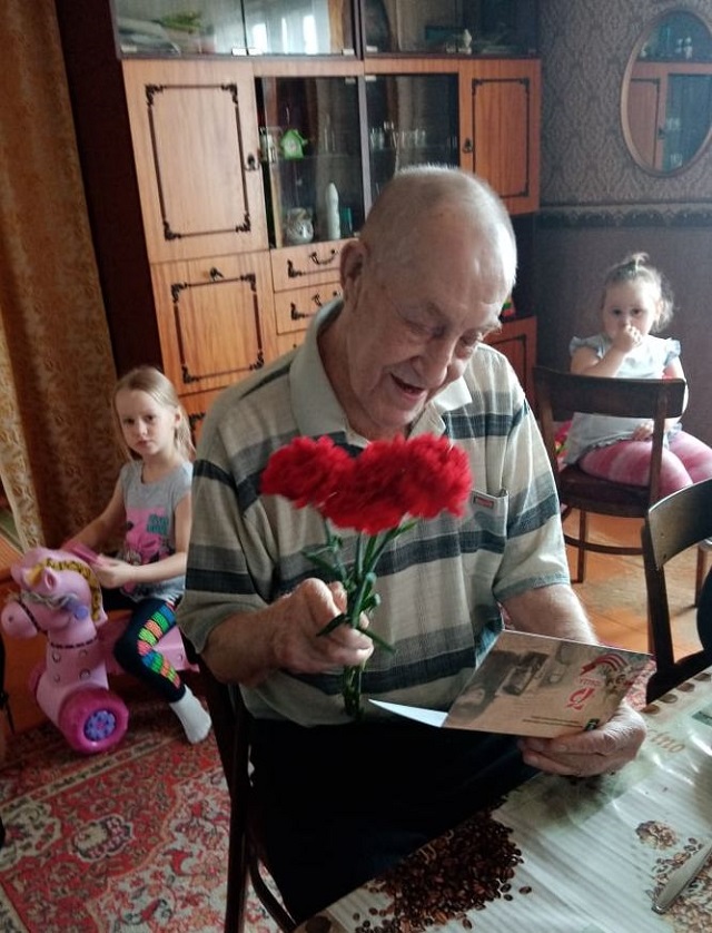 В юбилейный праздник Победы в районе состоялось более 80 мероприятий В юбилейный праздник Победы в районе состоялось более 80 мероприятий