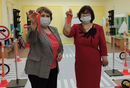 Правила движения должен знать каждый! Правила движения должен знать каждый!